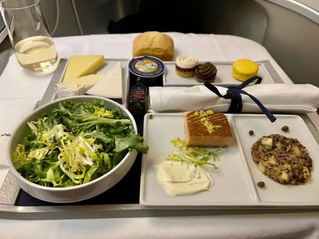 Appetizers and desserts in Air France business class