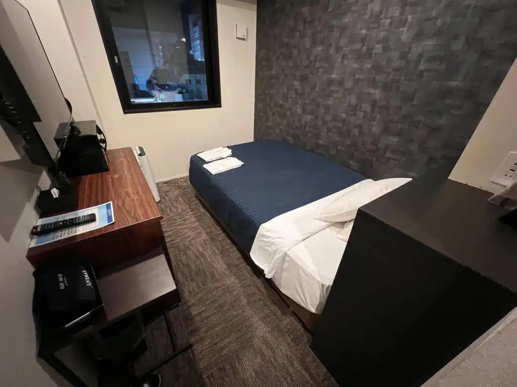 Super small Tokyo hotel room