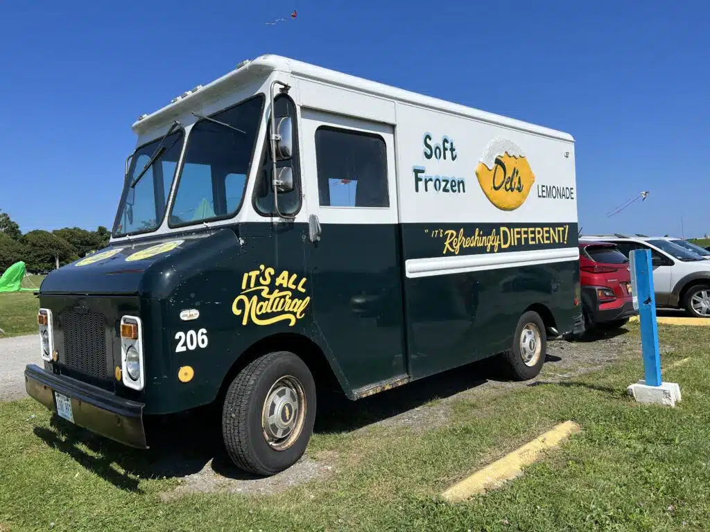 Del's Lemonade truck at Brenton Point