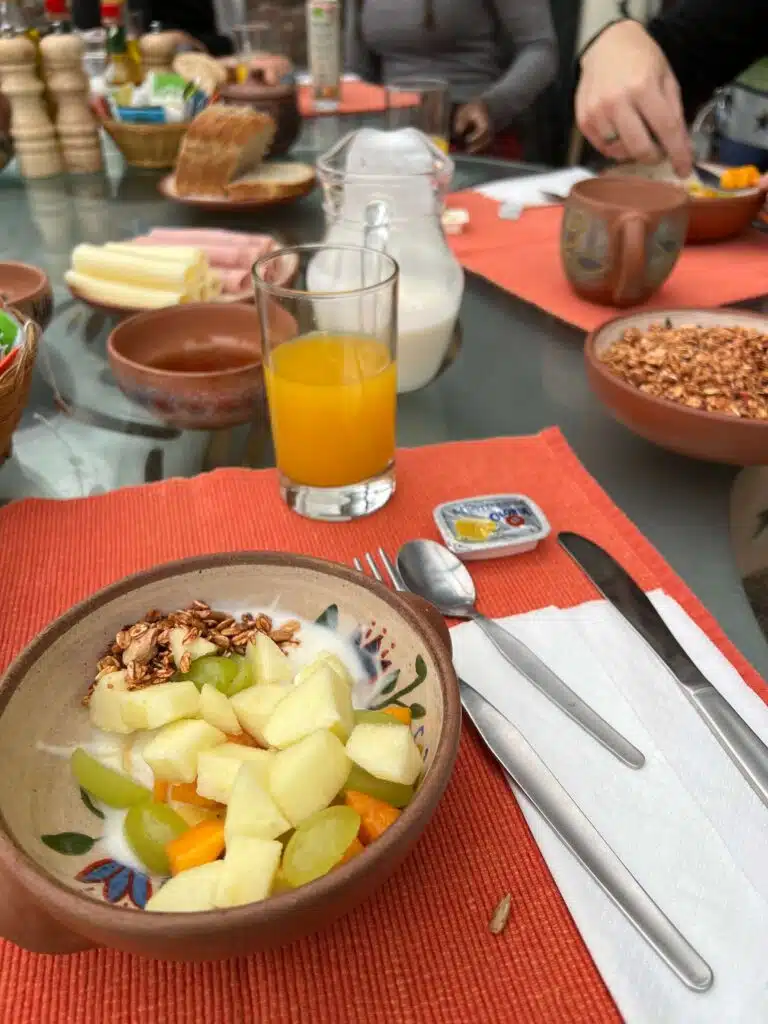 Fruit with yogurt and granola at Skylodge Adventure Suites