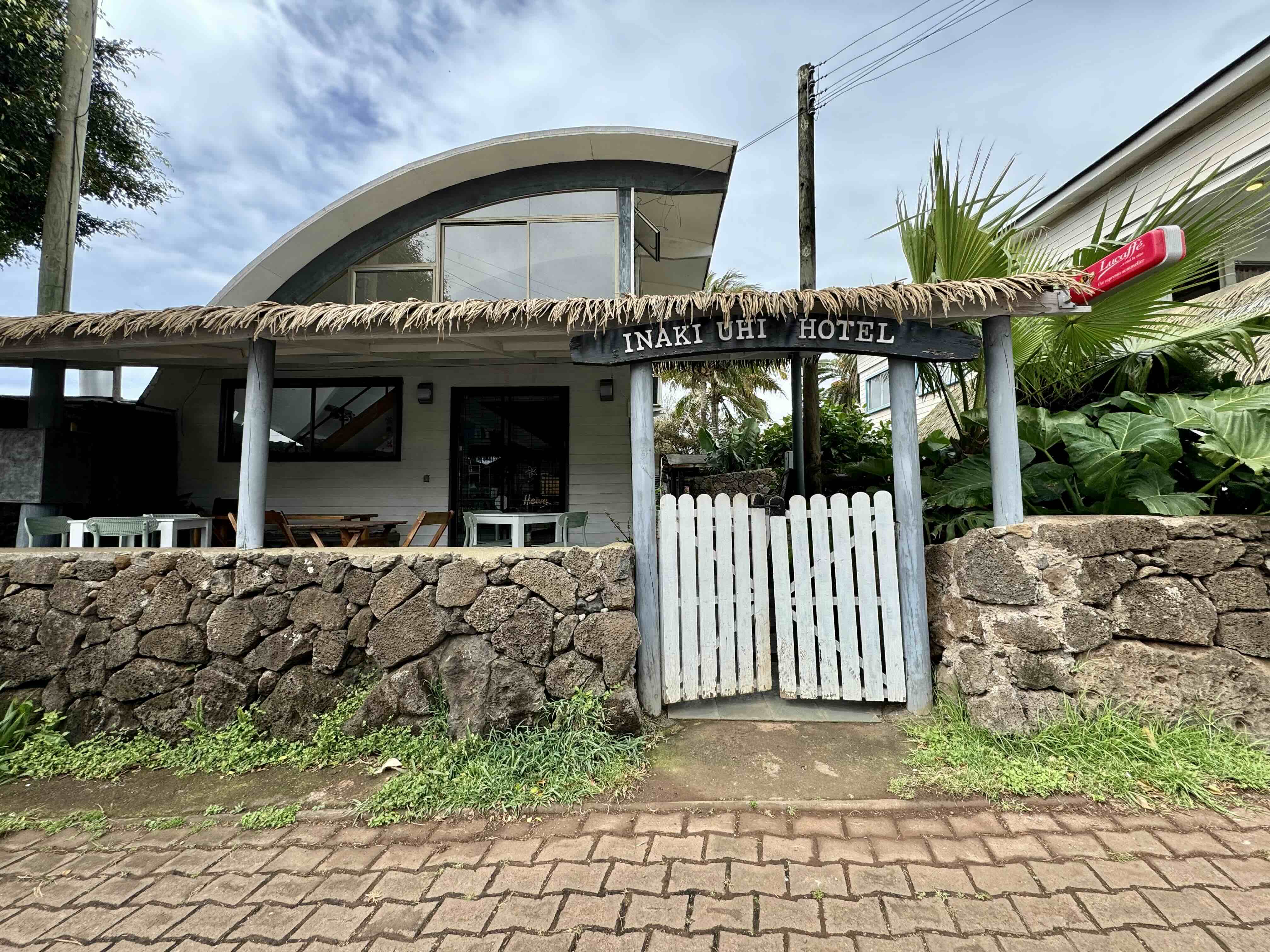 Inaki Uhi Hotel exterior in Hanga Roa, Easter Island