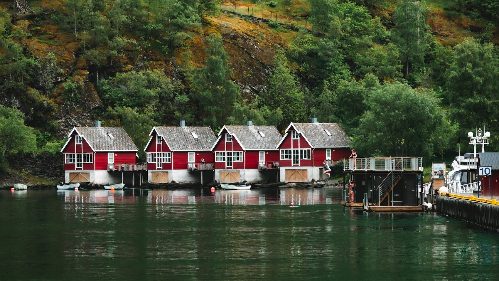 Flam sauna and red houses in Norway