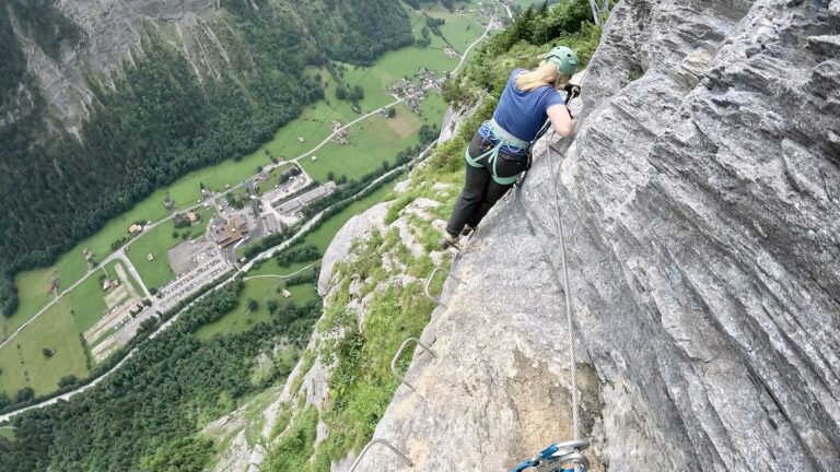 looking down the cliff on the Mürren via ferrata