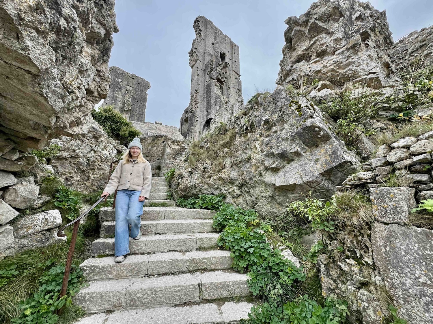 Jackie among the Corfe Castle ruins